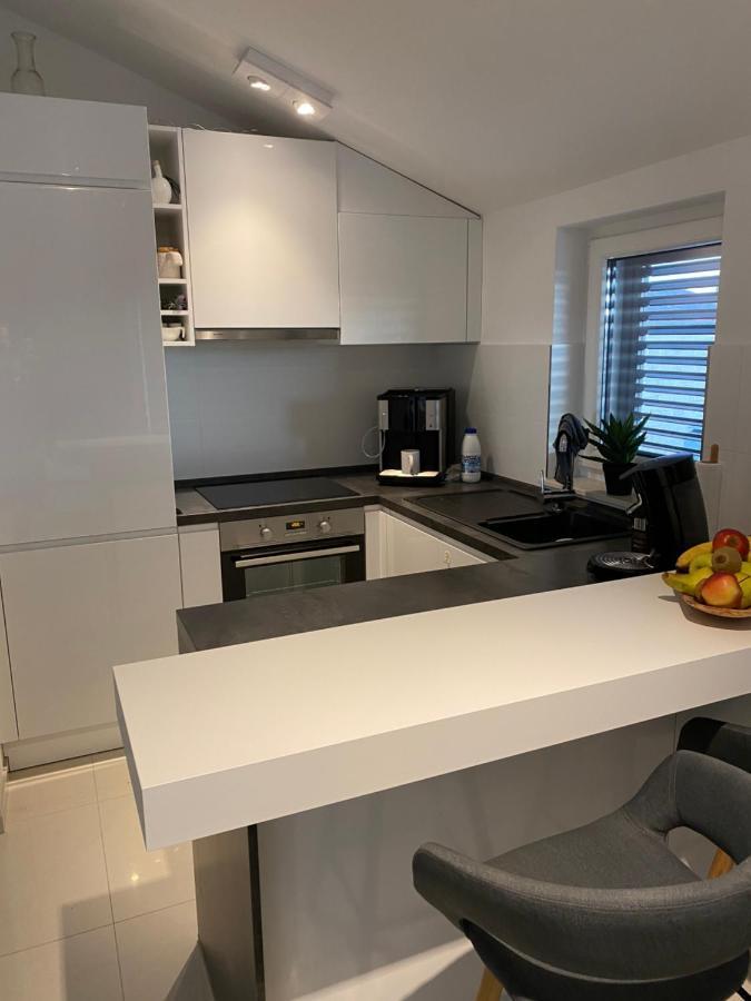 Breitling Apartments With Pool Biograd Na Moru Dış mekan fotoğraf