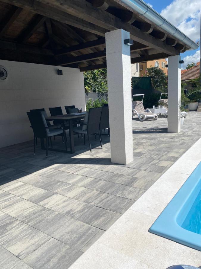 Breitling Apartments With Pool Biograd Na Moru Dış mekan fotoğraf