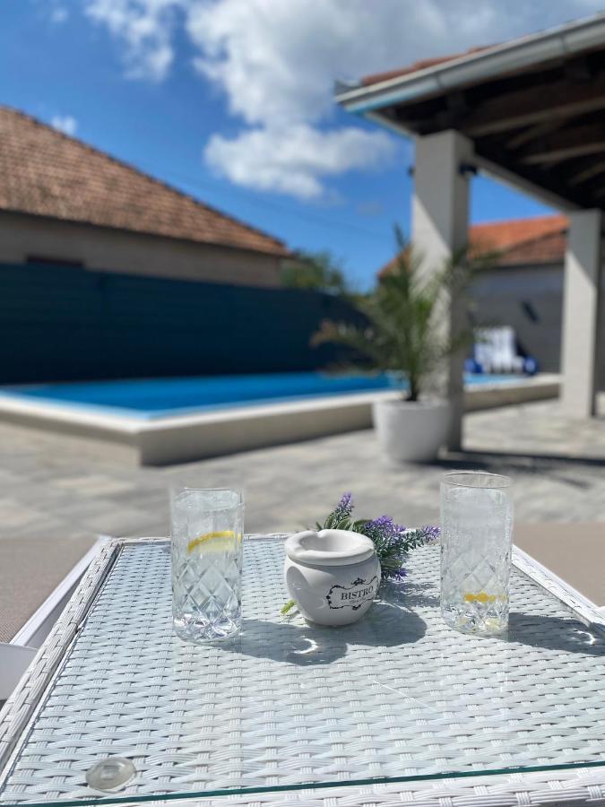Breitling Apartments With Pool Biograd Na Moru Dış mekan fotoğraf