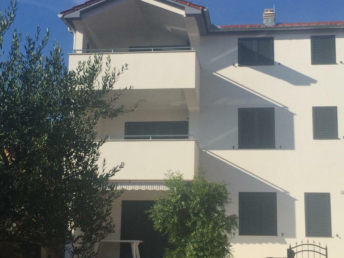 Breitling Apartments With Pool Biograd Na Moru Dış mekan fotoğraf