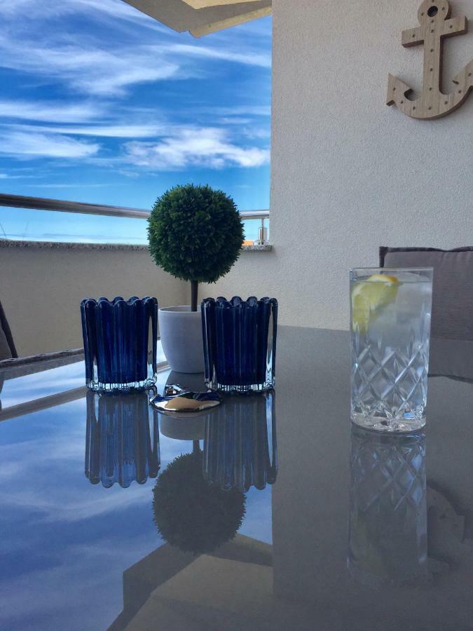 Breitling Apartments With Pool Biograd Na Moru Dış mekan fotoğraf
