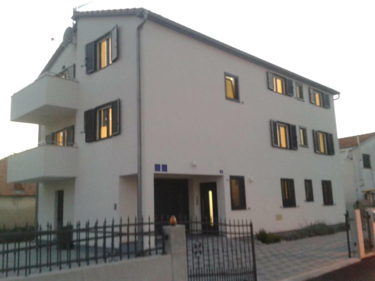 Breitling Apartments With Pool Biograd Na Moru Dış mekan fotoğraf